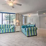 Luxury Condo With Ocean View And Beach Access